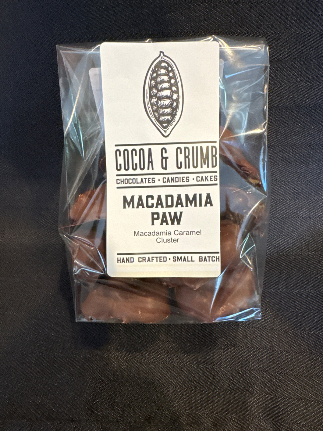 Macadamia Paw